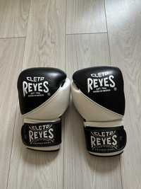 Перчатки боксерские Cleto Reyes 12oz