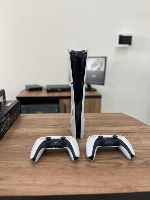 Playstation 5 Slim 2 Джойстика записаны топовые игры