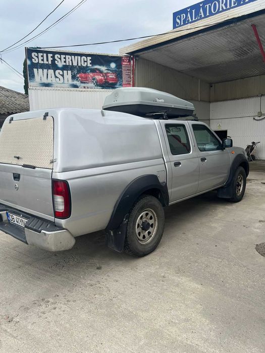 Vând Nissan Navara 2009