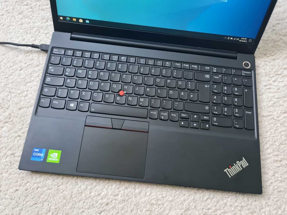 Lenovo ThinkPad E15 Gen2 - Core i7-1165G7 / 32GB DDR4 / 512 SSD MX450