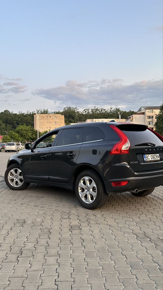 Volvo XC 60 – 2013 – 2.4 D5 163 CP – 4x4 – Automată
