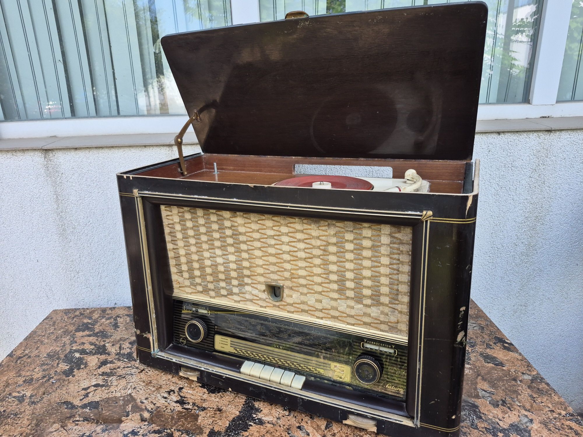 Vând Radio cu pick up, Philips Saturn model HD 653 A fab.1955 Germany