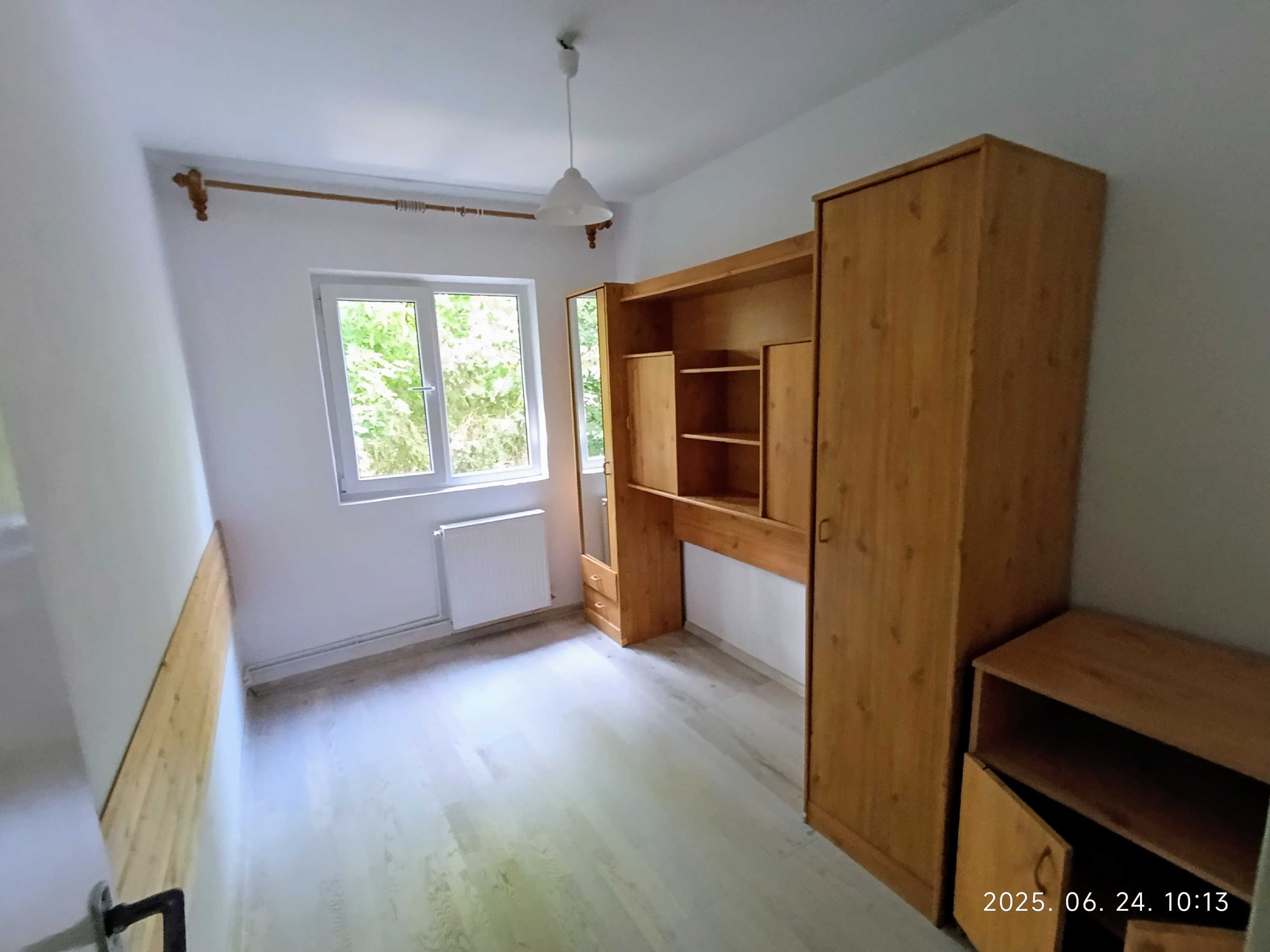 Închiriez apartament cu 3 camere ~ zona DACIA