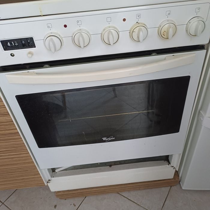 готварска печка whirlpool - фурна + 4 котлона