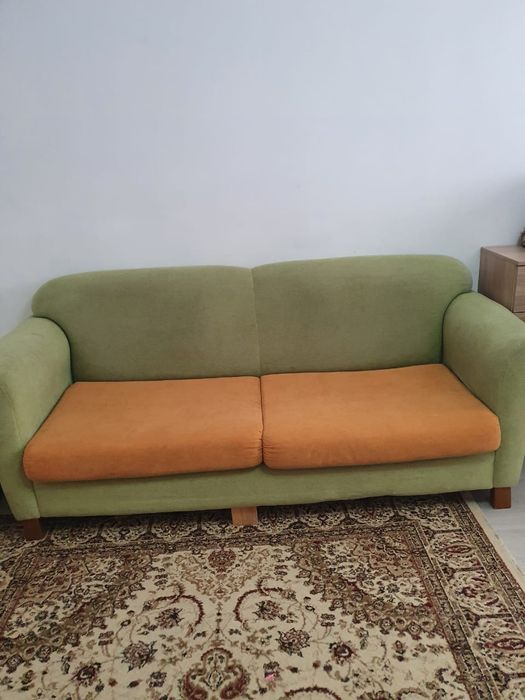 Продаю деван хорошего состояния