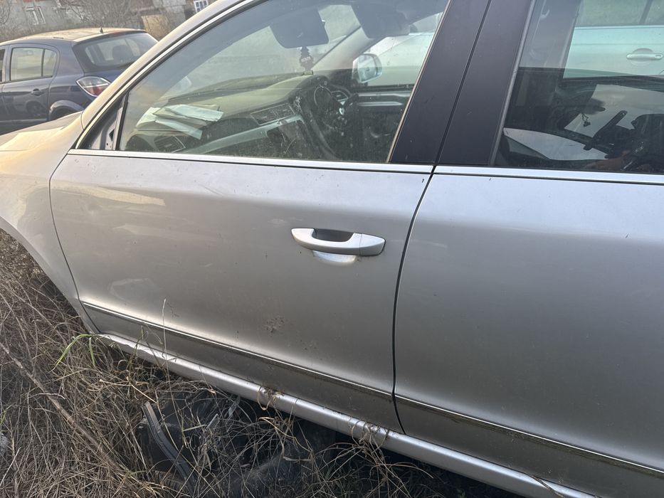 Portiera skoda superb berlina Grii