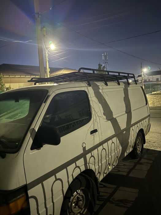 Toyota hiace 1998
