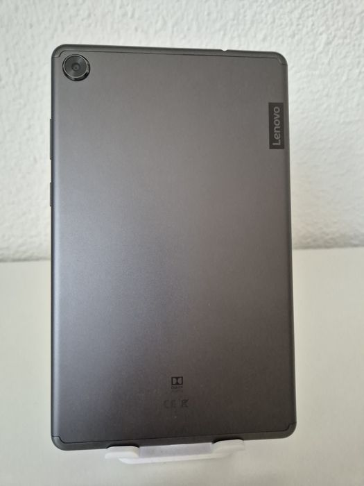 Tableta Lenovo 8 inch cu SIM 4G