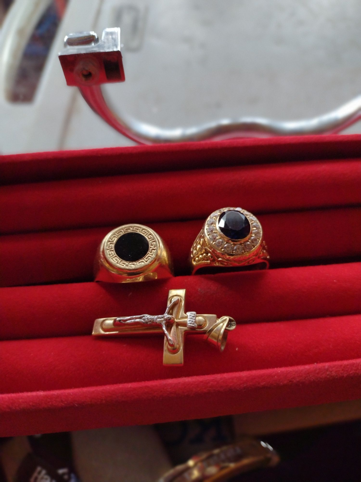 Златни пръстени - 14 карата- Златен кръст