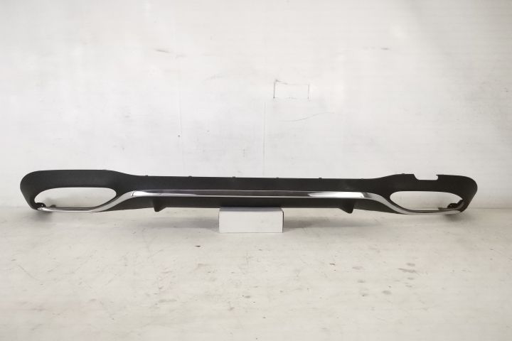 Spoiler Fusta Bara Spate AMG cu ornament Crom  Mercedes-Benz  E-Class