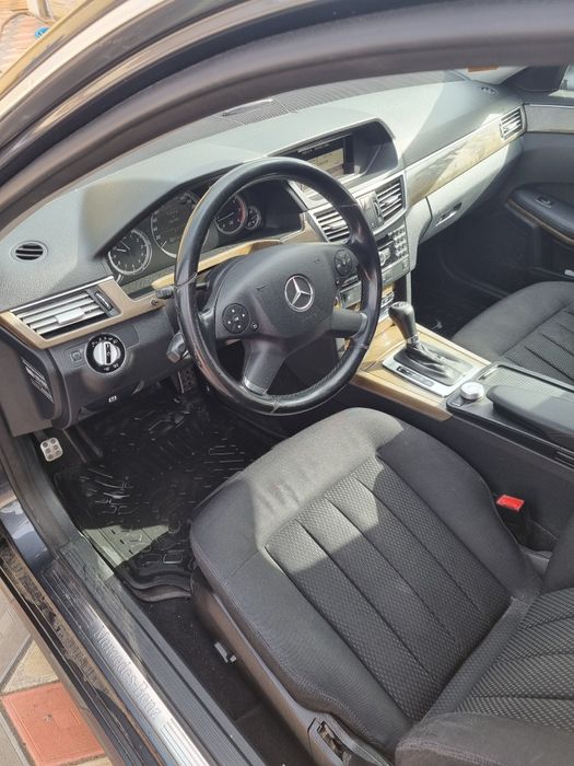Vand Mercedes E220