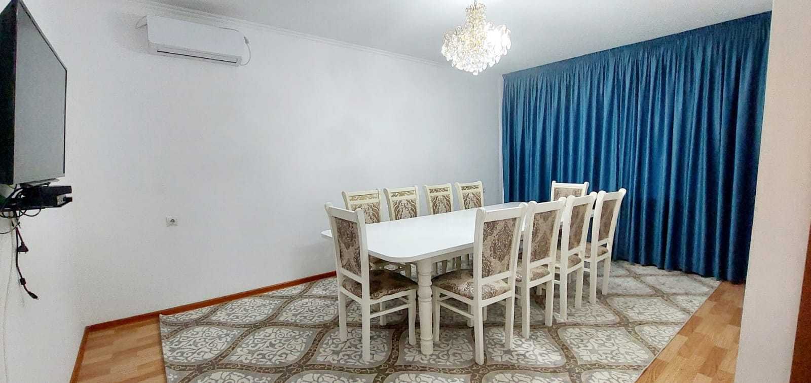 Сдаётся 3-х комн. квартира в районе МКР. Арай