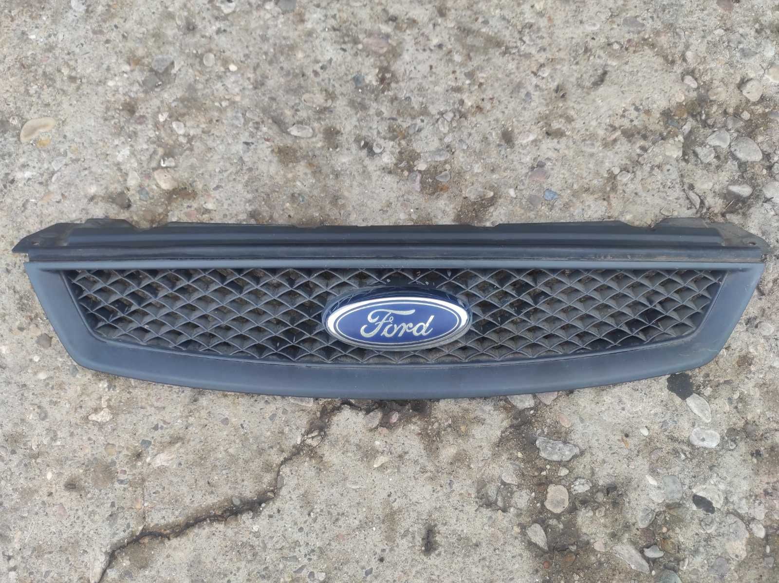 Капак решетка Ford Focus 04-08г. Форд Фокус