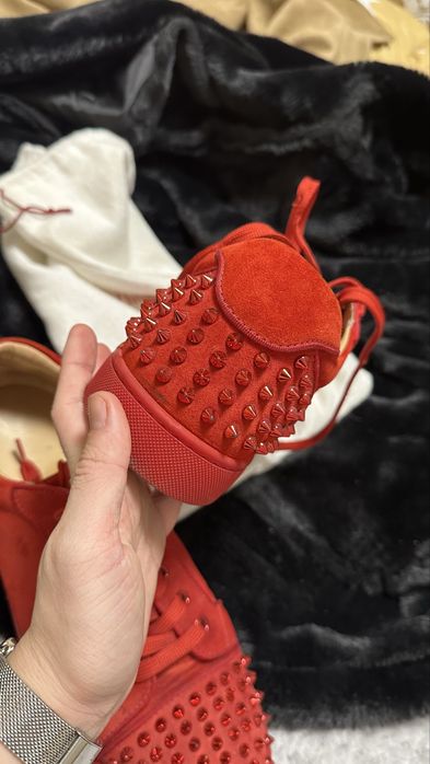 Incaltaminte marca louboutini originali