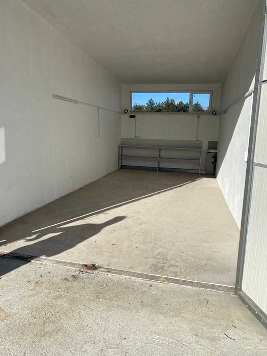 Дава се под наем Гараж / Паркомясто в Омуртаг - 30 кв.м за 178.5 € - Снимка #2