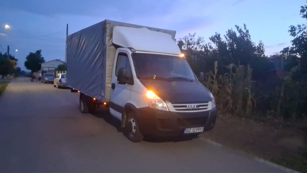 Vând iveco daily 3l