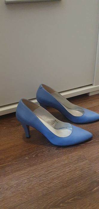 Pantofi piele Marelbo, stare foarte buna, marimea 38