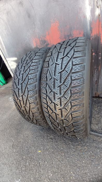 2бр. зимни гуми 215/55/16 Tigar Winter, dot23
dot23
7.7mm
Много добро
