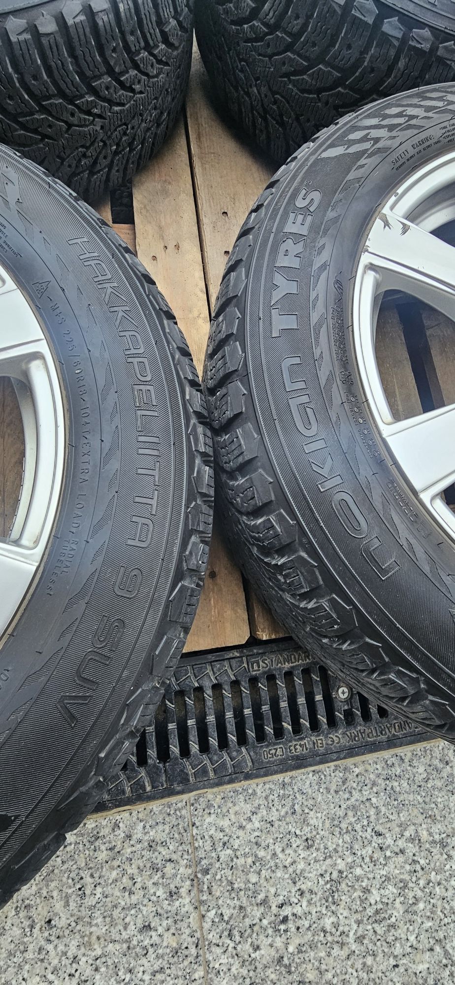 Jante anvelope Senzori Nokian 225/60 R18 Toyota RAV4 5x114.3