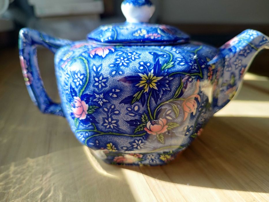 Ретро чайник на Sadler Chintz