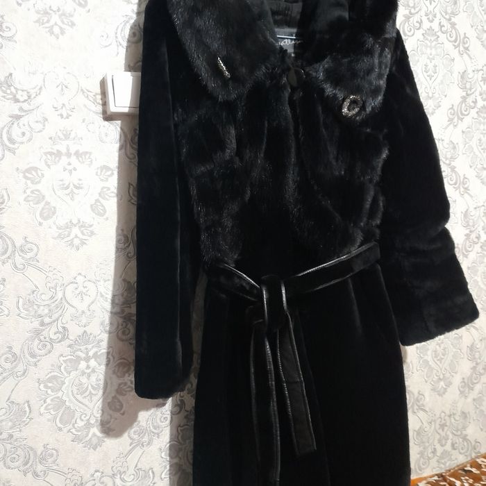 Мутоновая шубка, размер 42-44.