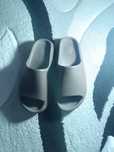 Yeezy slides  maro