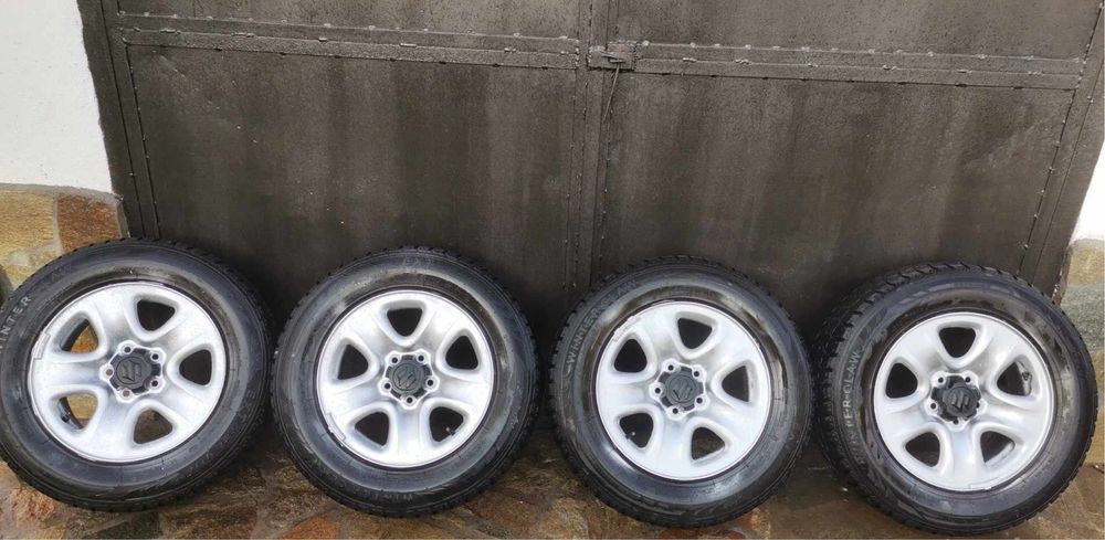 Гуми с джанти за Vitara