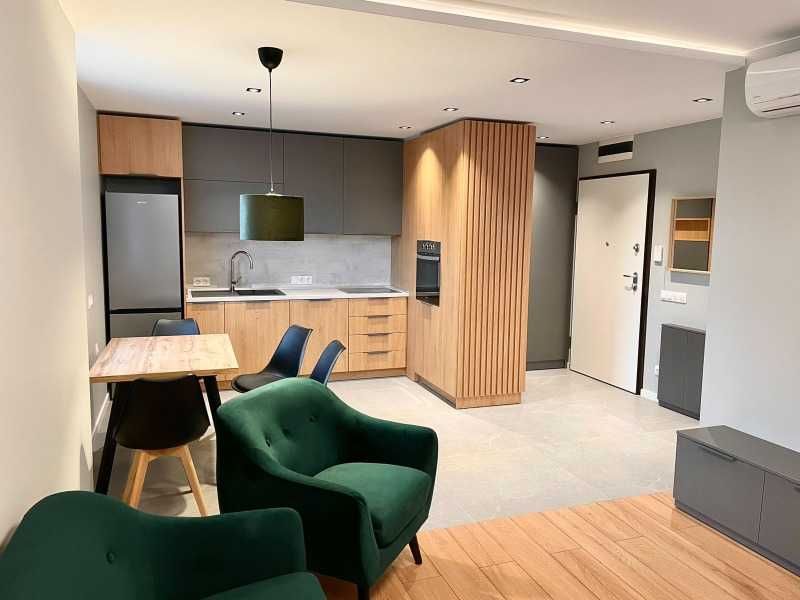 Двустаен ап. под наем в кв. Дружба 2