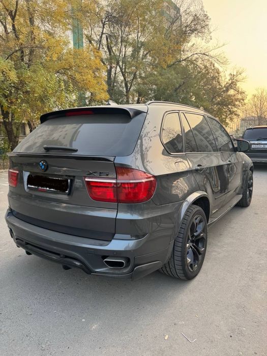 BMW X5 50i 2011yil