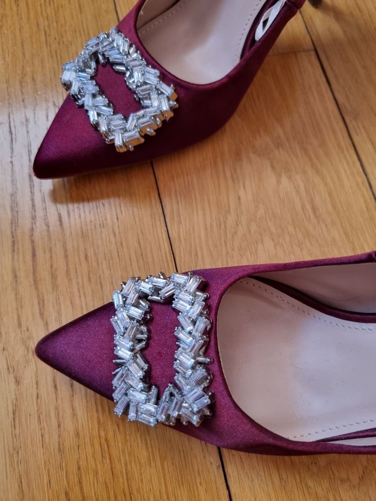 Pantofi SUPERBI, marimea 36