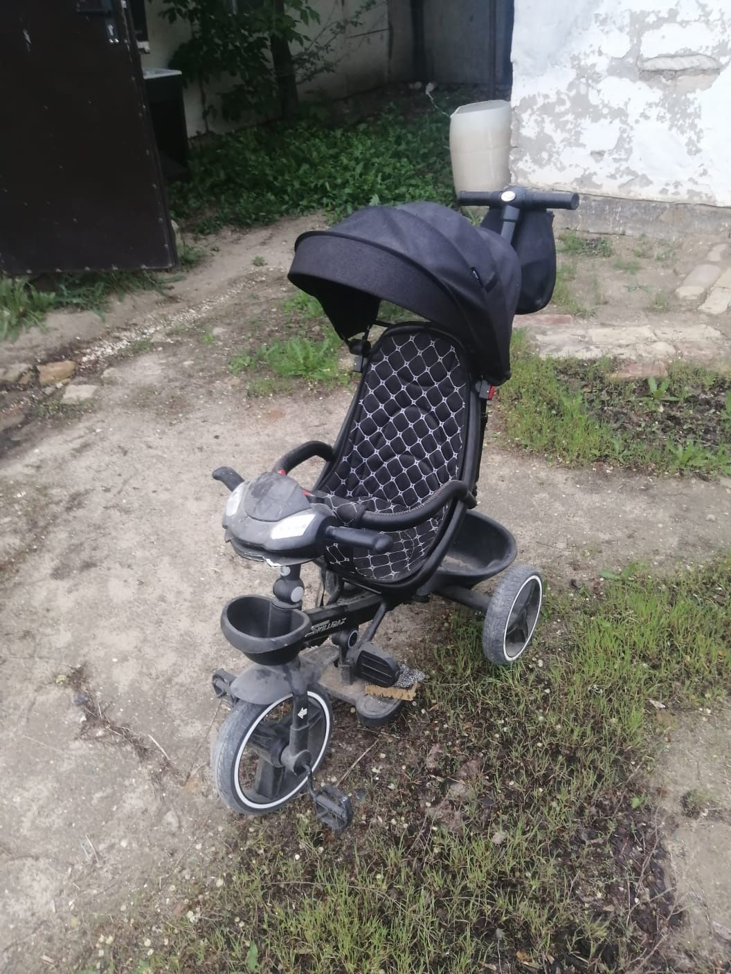 Продаеться детская коляска срочно