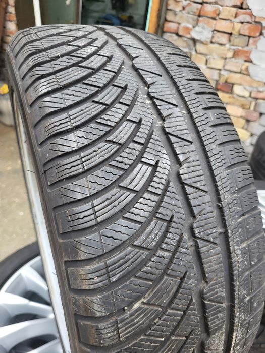 2 бр 245/45/18 Michelin