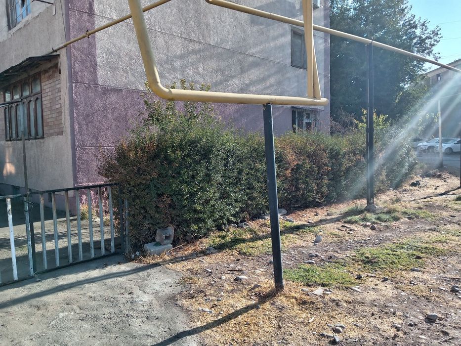 Kvartira sotiladi Binokor