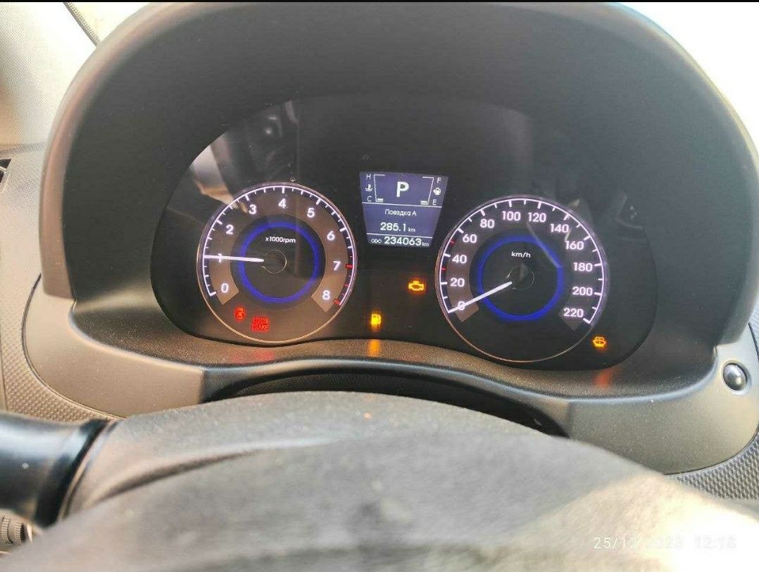 Hyundai accent булиб тулашга 5 йилга