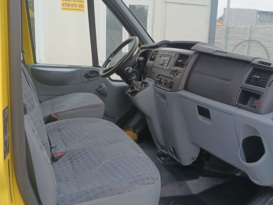 Vând Ford Tranzit 2.4 Diesel 4×4