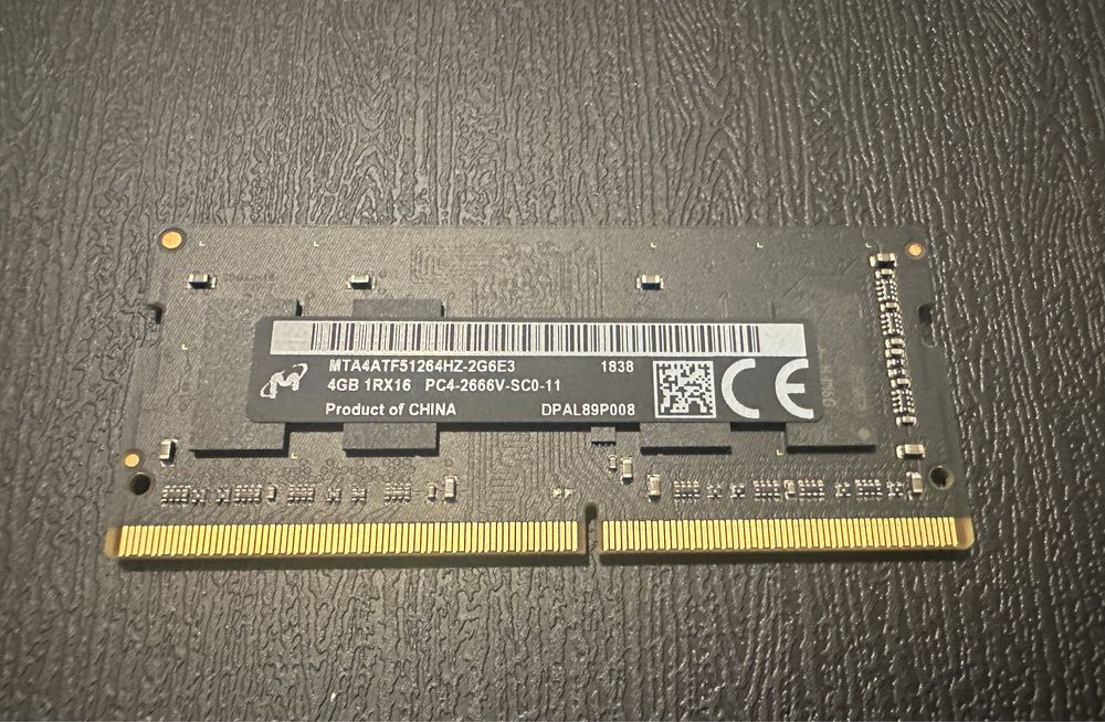 Продам so-dimm DDR4 2666 8Gb