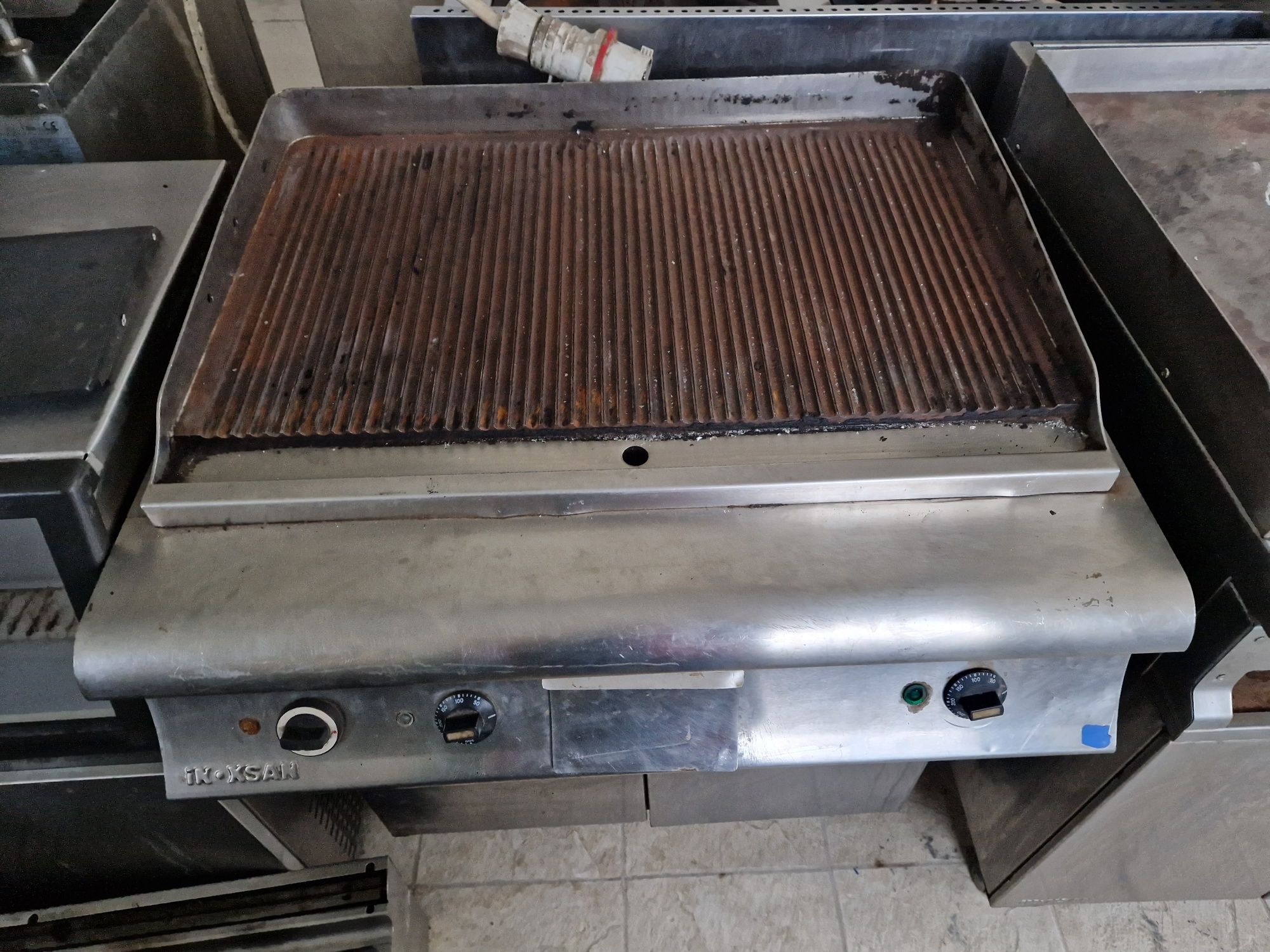 Grill de banc sau cu banc, electric sau gaz, inox