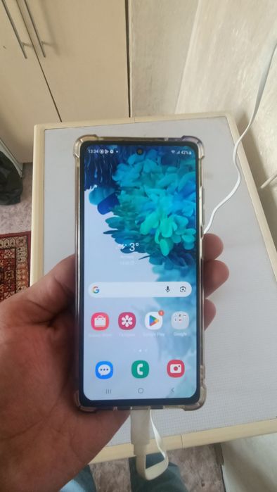 Продам Самсунг С 20 Фе