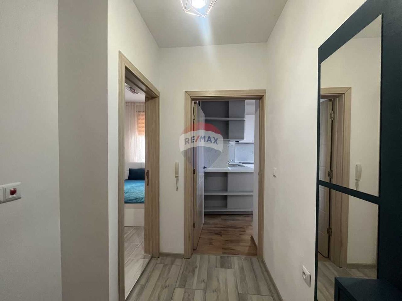 Продава се Двустаен апартамент в Бяла - 67 кв.м за 941 €/кв.м - Снимка #7