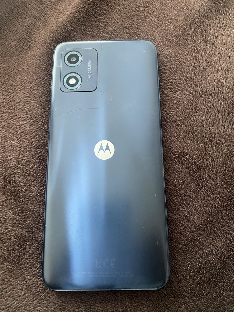 Telefon motorola E13