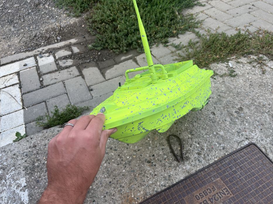 Barcuta pentru platat pescuit si nadit