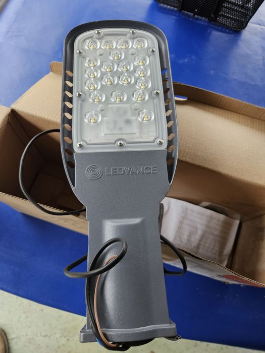 lampa led iluminat stradal