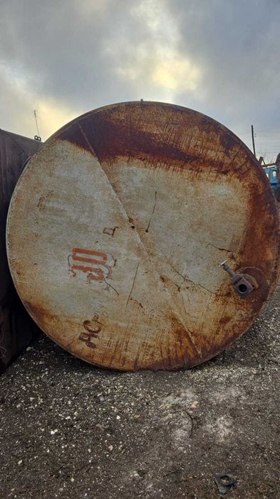 Продам емкость бочку