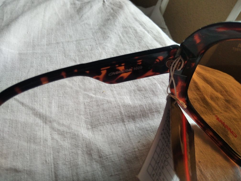 Слънчеви очила Carrera Epica