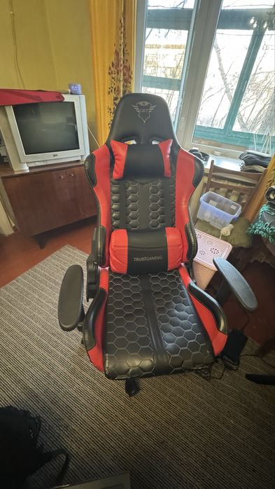 Кресло компьютерное игровое