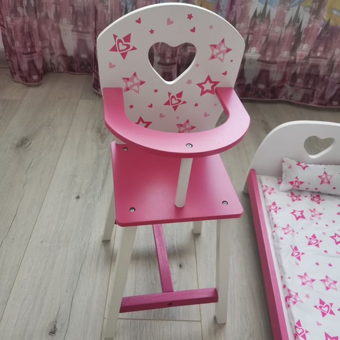 Scaun din lemn pentru păpuși și patut pentru bebelus