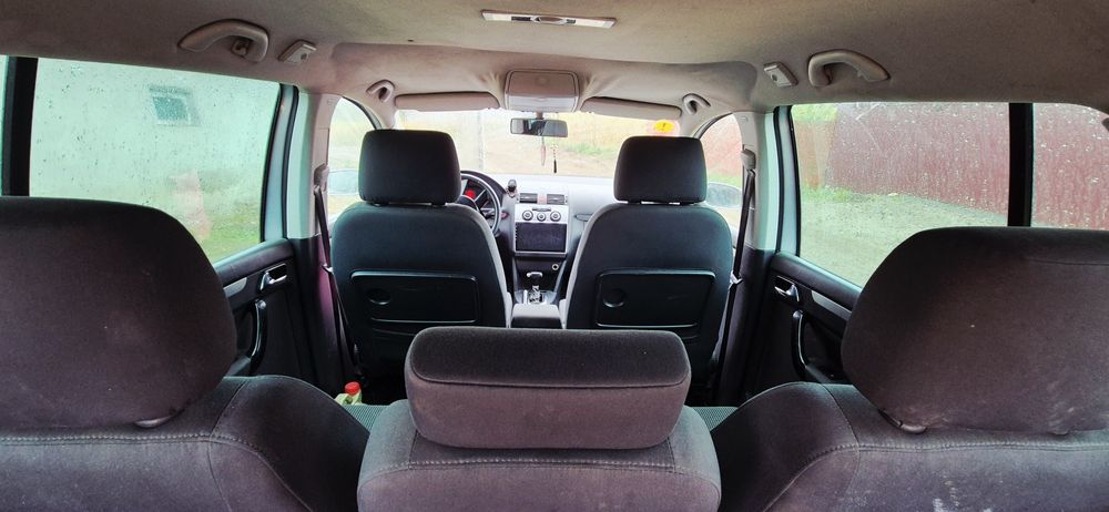 Vând VW Touran,7 Locuri, 2,0 TDI