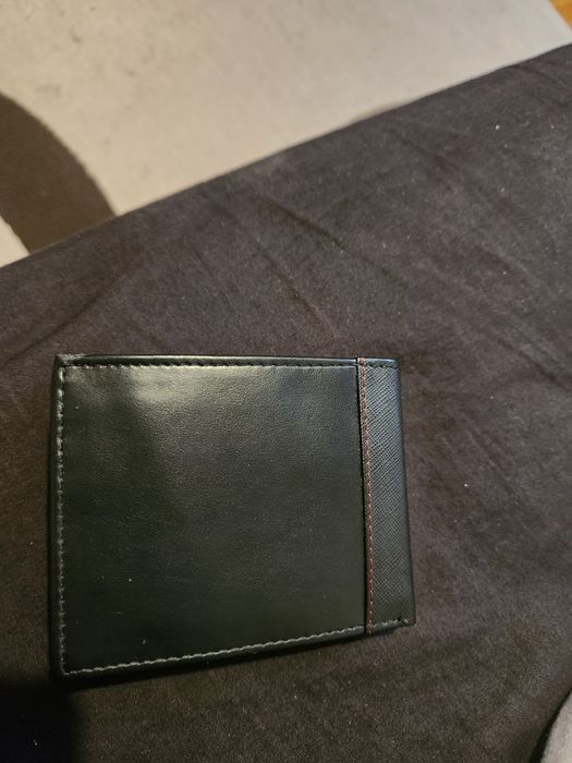 Оригинално портмоне guess