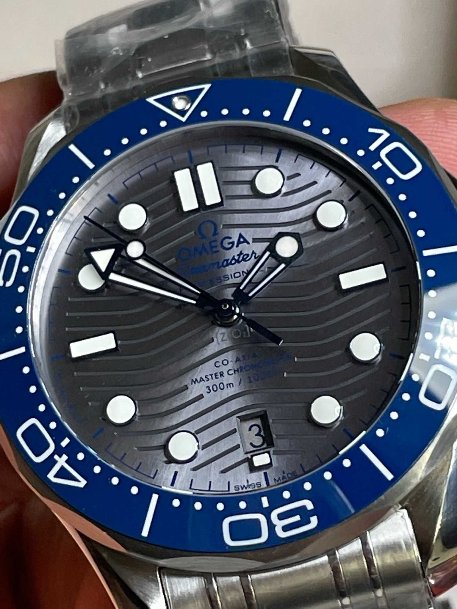 Omega Seamaster Diver 300M 42 MM Blue Cu Grey Dial