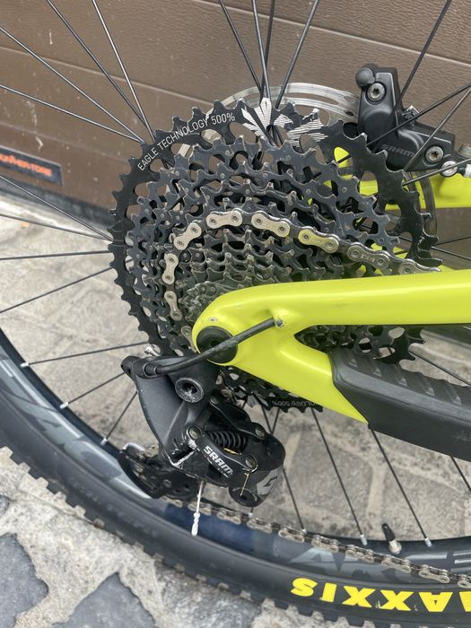 Bicicleta electrica Santa Cruz  heckler 2020